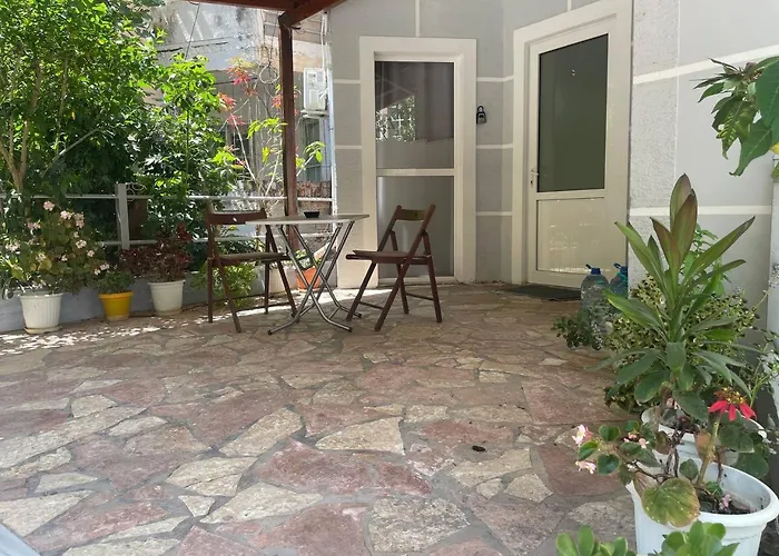 May Apartments Studio בית נופש סרנדה